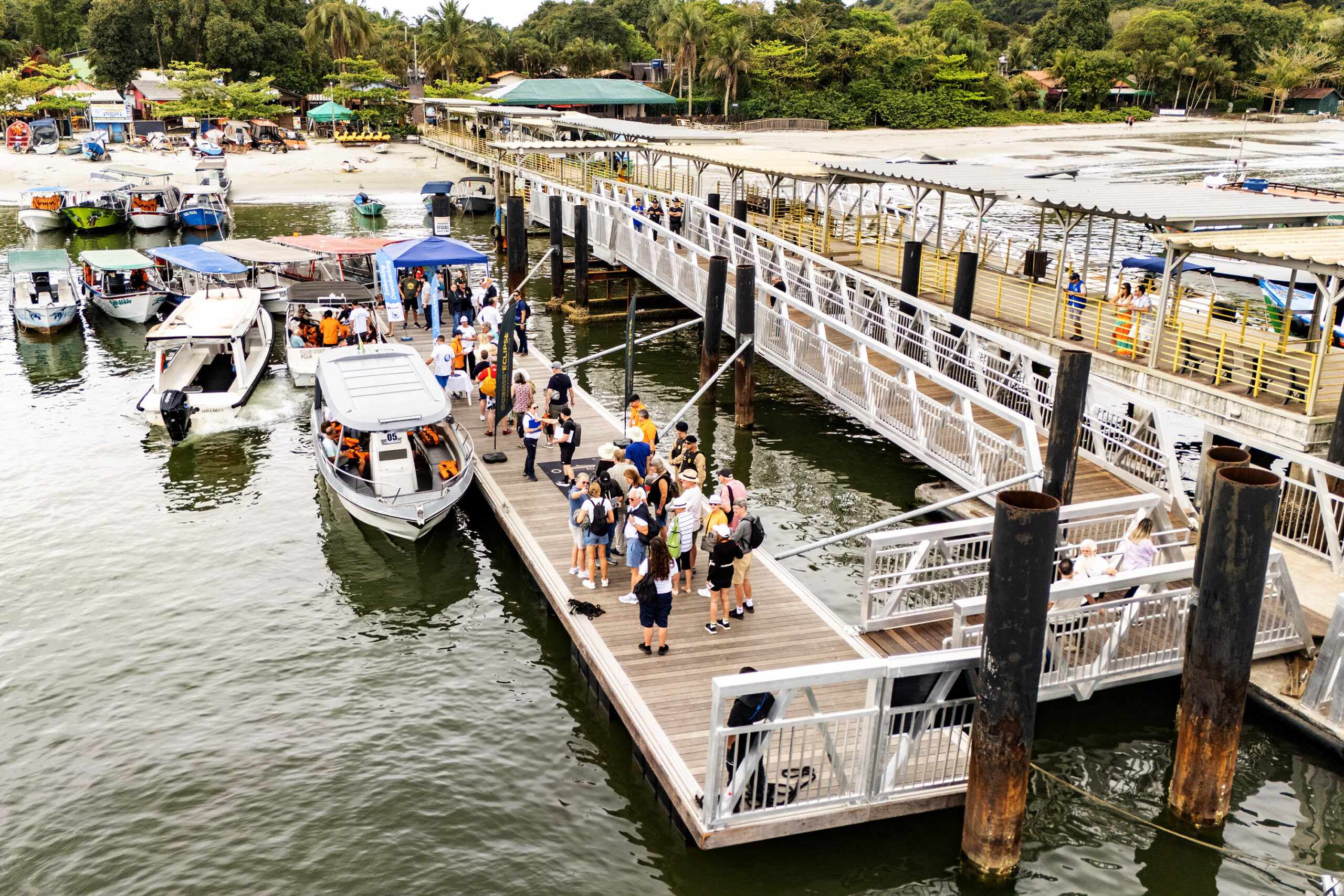 Foto: Claudio Neves/Portos do Paraná