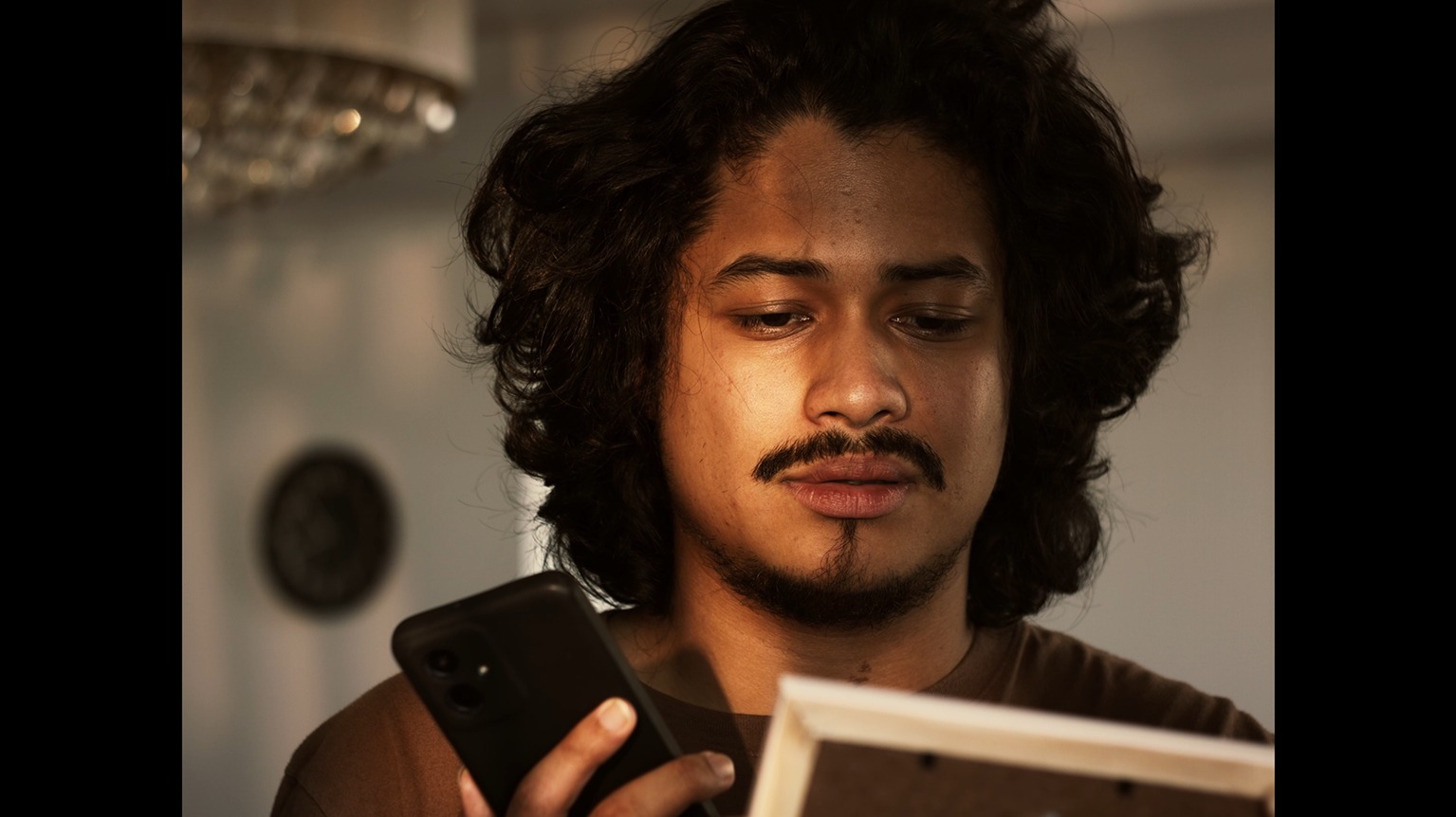 Cena do filme Ecos, que terá sua primeira exibição pública nesta sexta, em Matinhos (Crédito: Divulgação)