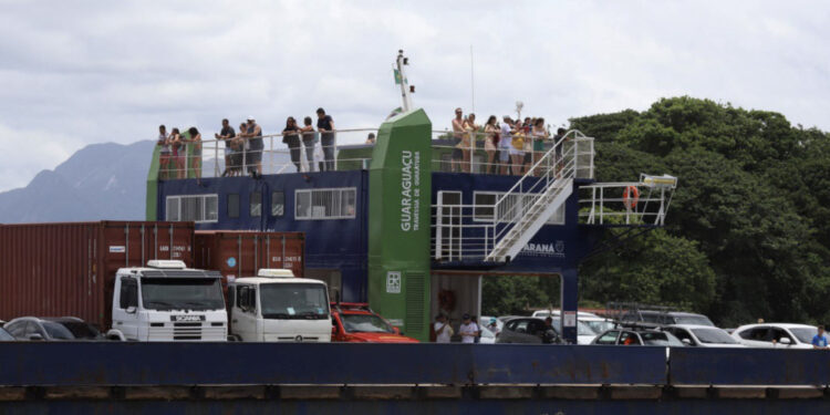 Governo do Paraná publica novo edital do ferry boat de Guaratuba