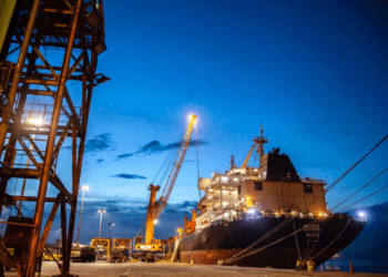 Portos de Paranaguá e Antonina registram aumento na movimentação de cargas