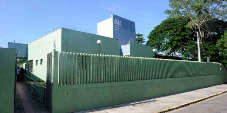 VIOLÊNCIA SEM FIM: Corpo encontrado em lago no Embocuí segue sem identificação no IML