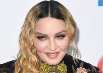 Madonna é internada na UTI após ser encontrada desacordada