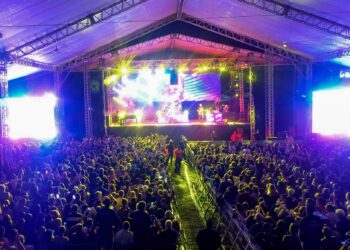 Milhares de pessoas comparecem aos eventos de aniversário de Matinhos