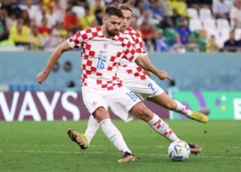 Jogador que eliminou o Brasil na Copa do Mundo perde pênalti e entrega título à Espanha na Nations League