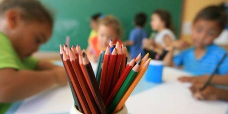 Paraná, Acre e Paraíba foram os estados que tiveram os maiores gastos com educação no Brasil