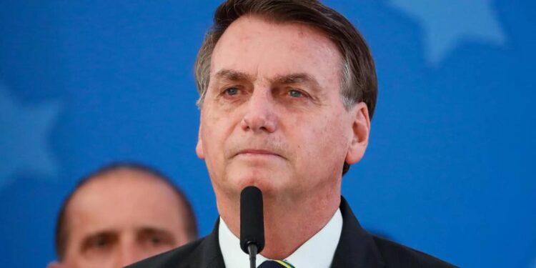 TSE começa julgamento da ação que pode tornar Bolsonaro inelegível por oito anos