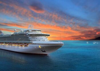 Temporada de Cruzeiros 2023/2024 deve injetar quase R$ 4 bilhões na economia