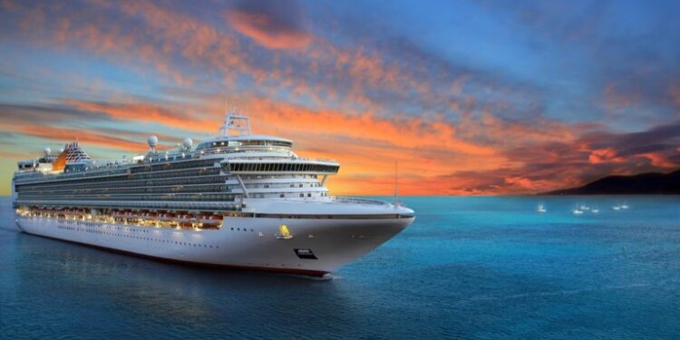 Temporada de Cruzeiros 2023/2024 deve injetar quase R$ 4 bilhões na economia