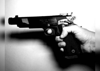 Residência é atingida por disparo de arma de fogo no Jardim Guaraituba