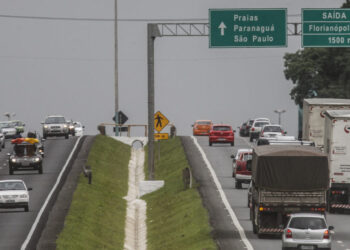 Paraná é o terceiro estado do país com mais trechos perigosos em rodovias, segundo PRF