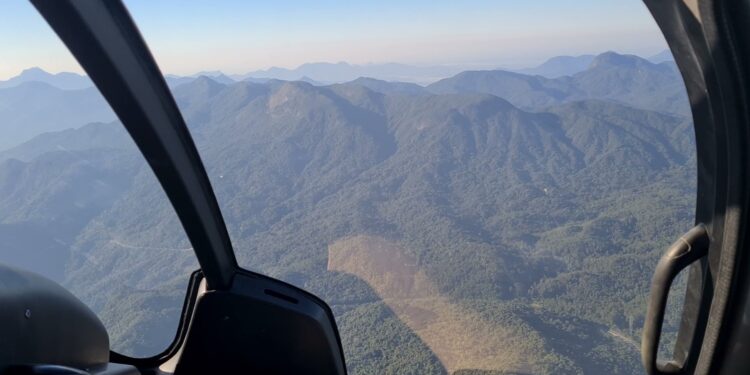 Governador Ratinho Junior lamenta mortes decorrentes de acidente aéreo no Paraná