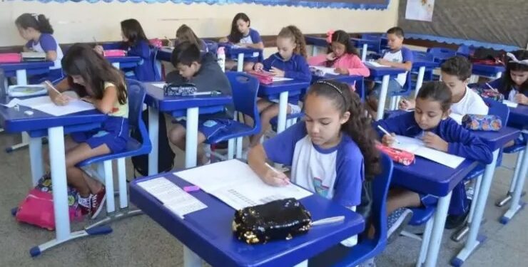 Volta às aulas acontece hoje para os alunos da Rede Municipal de Ensino de Paranaguá