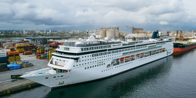 Porto de Paranaguá receberá nova temporada de navios de passageiros da MSC