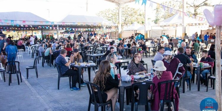 Festa da Tainha acontece em Matinhos