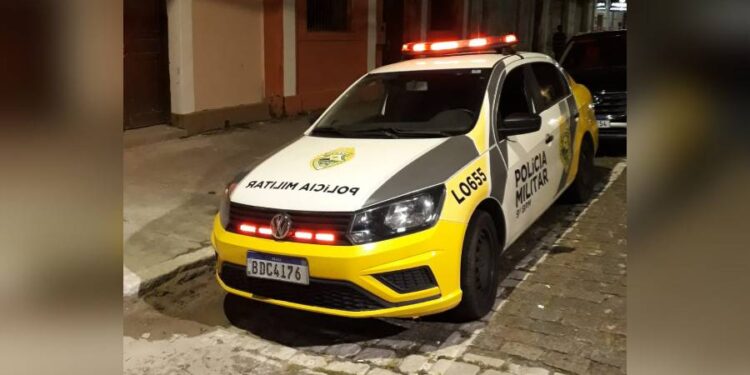 Homens armados roubam envelopes com dinheiro no Centro Histórico de Paranaguá