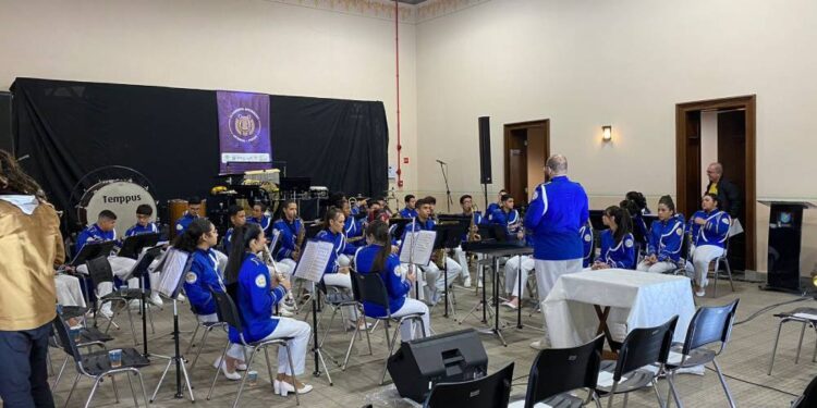 Escola de Música está com matrículas abertas em Paranaguá