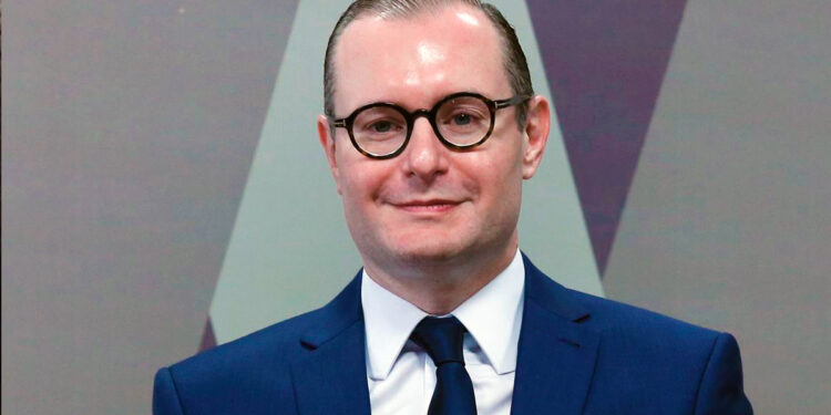 Ex-advogado de Lula, Cristiano Zanin toma posse como ministro do STF