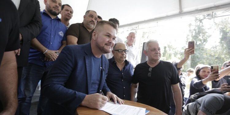 Prefeitura de Paranaguá vai investir R$ 63 milhões nas obras de pavimentação da Avenida Senador Atílio Fontana