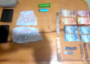 Acusado de envolvimento com o tráfico de drogas é preso pela PM em Pontal do Paraná.