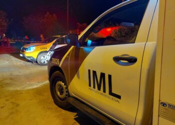 Rapaz é assassinado a tiros dentro de casa em Matinhos.