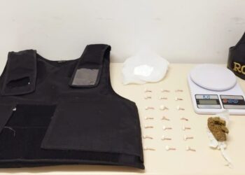 Apreensão de Drogas e Material Ilícito em Abordagem da ROTAM em Paranaguá