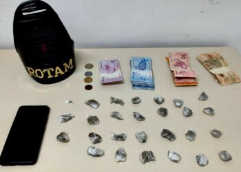 ROTAM Apreende Drogas em Abordagem de Rotina no Jardim Esperança