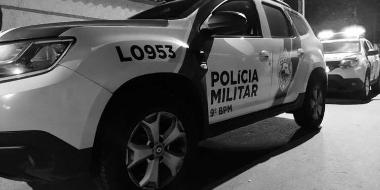 Flagrado furtando protetores solares devolve mercadorias e foge de carro