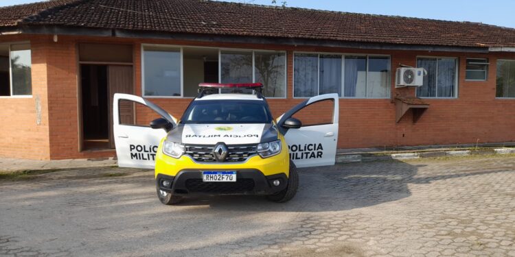 Suspeitos furtam pertences de hóspedes de pousada na região central de Guaraqueçaba