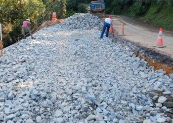 Estrada da Graciosa ficará totalmente bloqueada para obras entre segunda e quarta-feira