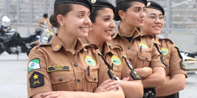 467 mulheres fazem parte da nova turma de policiais militares no Paraná