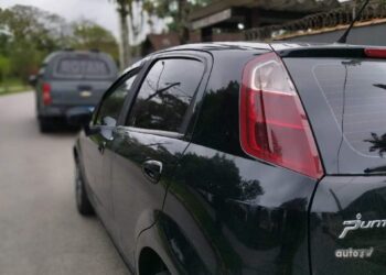 Carro furtado em São Paulo é recuperado pela PM; veículo trafegava pela BR-277