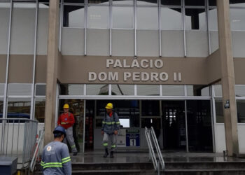 Vacinação no Porto de Paranaguá atende trabalhadores portuários e sindicatos