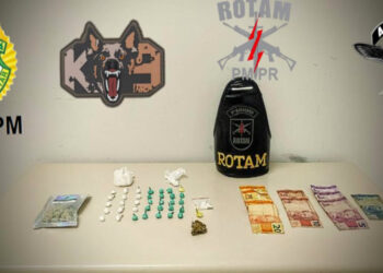 Casal é flagrado pela ROTAM manuseando entorpecentes na garagem de uma casa em Paranaguá