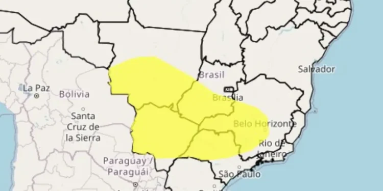 Brasil tem 15 estados e DF com alerta para calor intenso; sensação térmica pode se aproximar dos 53°C no Rio