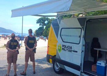 Ladrão de bicicleta que usava tornozeleira eletrônica é preso pela PM em Guaratuba; com ele foram encontradas 33 porções de cocaína