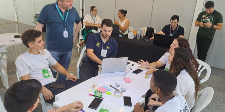 Secretaria da Inovação divulga nomes dos campeões estaduais do Ideathon Paraná 2023