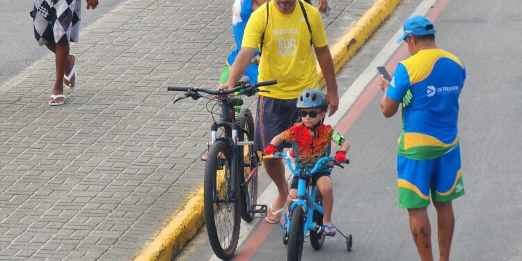 Passeio ciclístico é opção de exercício e lazer dentro do Verão Maior Paraná