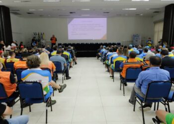 Profissionais contratados para o Verão Maior Paraná vão auxiliar população afetada pelas chuvas