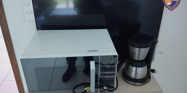 Rapaz que invadiu posto de saúde na Serraria do Rocha e furtou vários equipamentos é preso pela ROMU