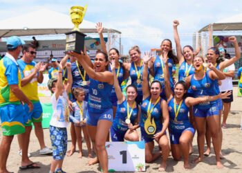Paranaguá conquista o Circuito de Handebol de Areia durante o Verão Maior Paraná