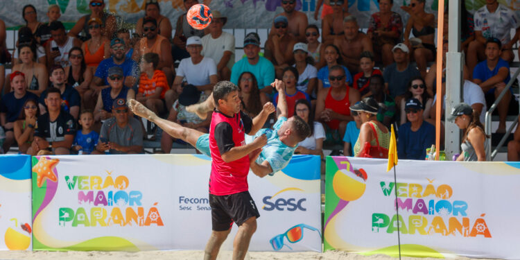 Futebol das Estrelas com ídolos paranaenses marca início do calendário esportivo no Litoral