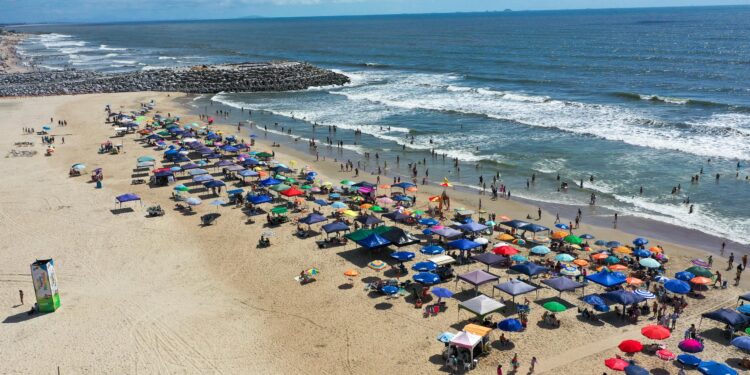 Futebol das Estrelas com ídolos paranaenses marca início do calendário esportivo no Litoral