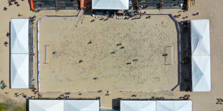 Futebol das Estrelas com ídolos paranaenses marca início do calendário esportivo no Litoral
