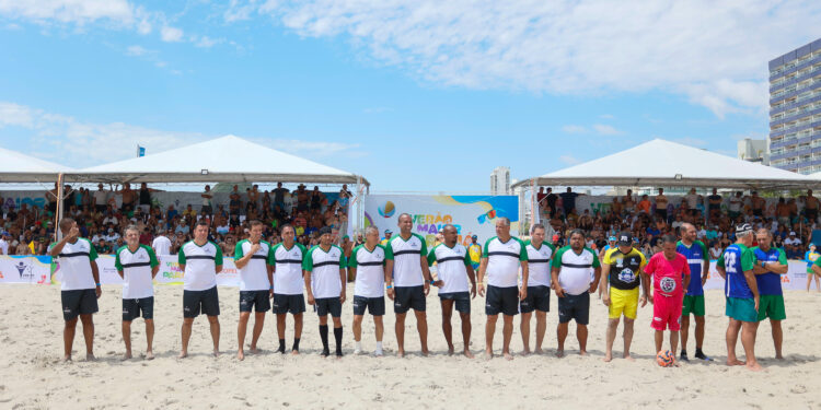 Futebol das Estrelas com ídolos paranaenses marca início do calendário esportivo no Litoral