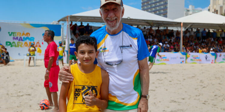 Futebol das Estrelas com ídolos paranaenses marca início do calendário esportivo no Litoral