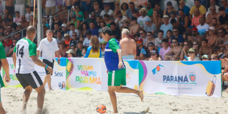 Futebol das Estrelas com ídolos paranaenses marca início do calendário esportivo no Litoral