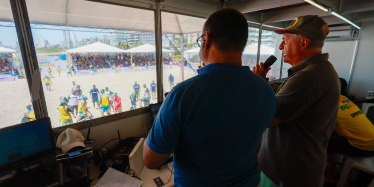 Futebol das Estrelas com ídolos paranaenses marca início do calendário esportivo no Litoral