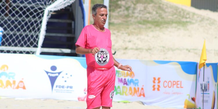 Futebol das Estrelas com ídolos paranaenses marca início do calendário esportivo no Litoral