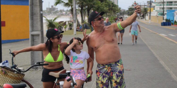 Passeio ciclístico é opção de exercício e lazer dentro do Verão Maior Paraná