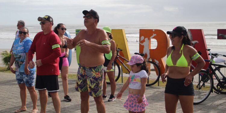 Passeio ciclístico é opção de exercício e lazer dentro do Verão Maior Paraná